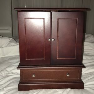 Mini jewelry cabinet